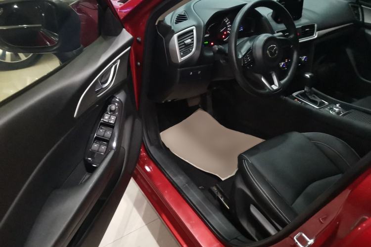 Used Mazda Mazda 3 Axela 2017 Sedan 1.5L Automatic Luxury Model Emission Standard China V