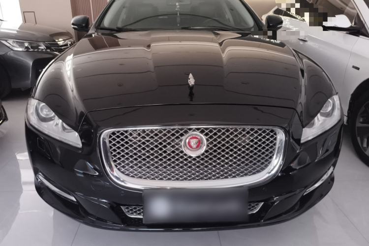 Used Jaguar XJ 2014 XJL 2.0T Two-Wheel-Drive Elegant Business Edition

