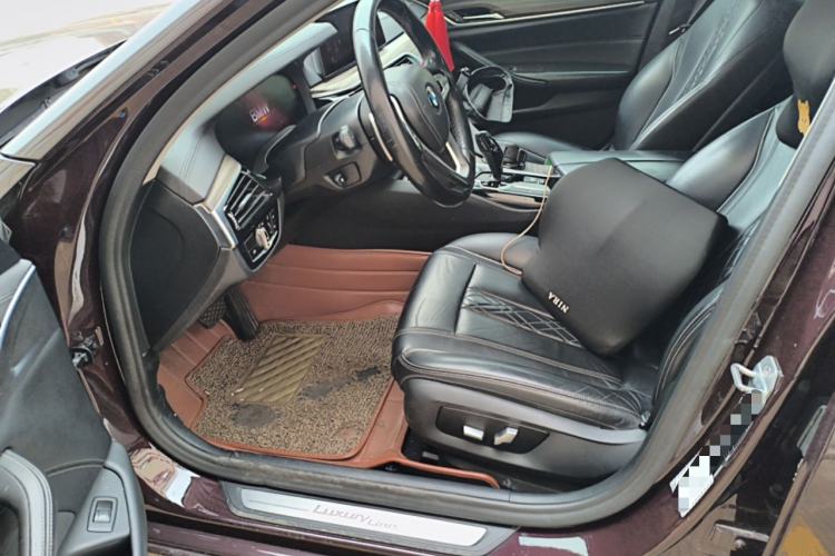 Used BMW 5 Series 2019 530Li Leading Model Luxury Package Left Front Seat