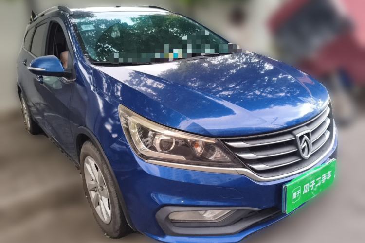 Used Baojun 310W 2017 1.5L Manual Fashion Model China V