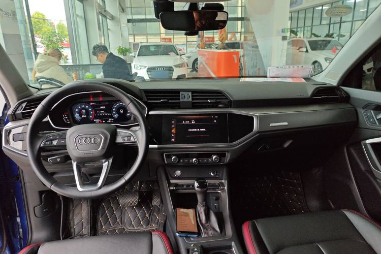 Used Audi Q3 2020 35 TFSI Fashionable and Elegant Model
