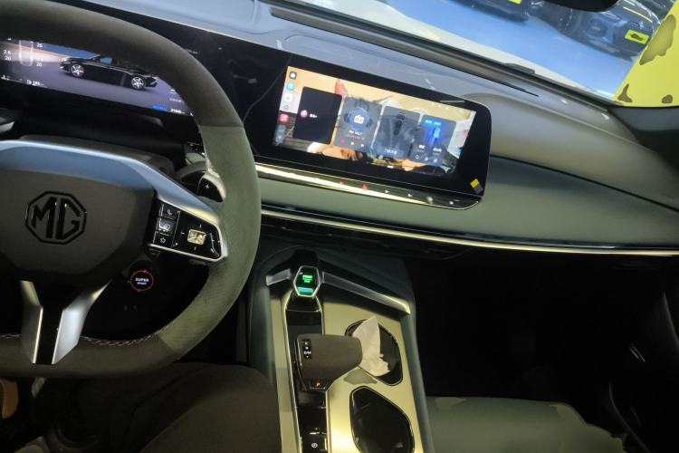 Used MG 7 2023 2.0T Automatic Hunter Luxury Edition