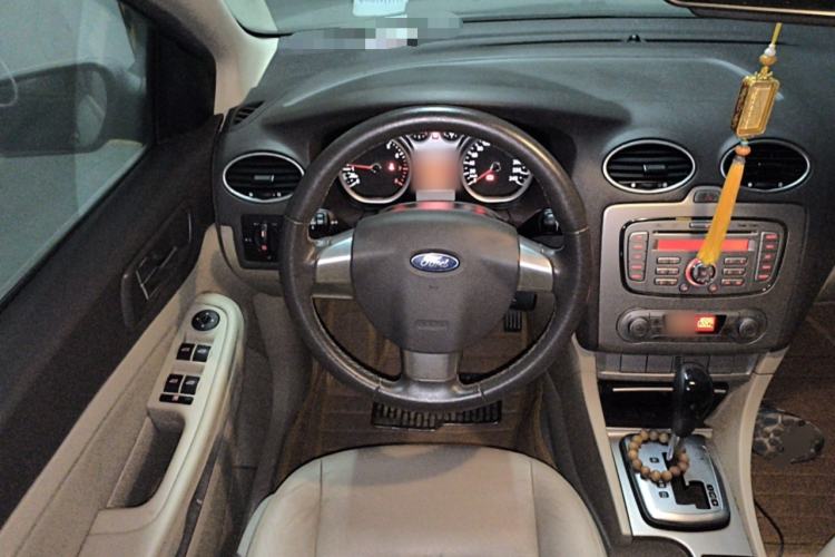 Used Ford Focus 2013 Sedan Classic 1.8L Automatic Fashion Edition