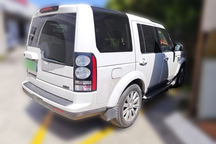 Used Land Rover Discovery 2014 3.0 SDV6 HSE Diesel Edition Rear Right 45 Deg