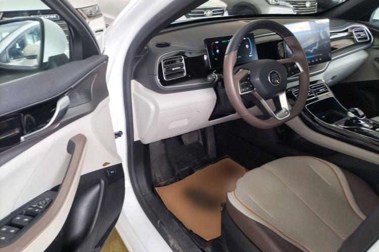 Used BYD Qin PLUS 2023 Champion Edition DM-i 120KM Beyond Model
