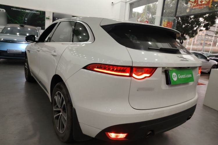 Used Jaguar F-PACE 2016 2.0T Two-Wheel-Drive R-Sport Sport Edition