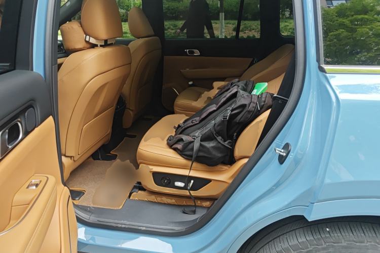 Used Li Auto ONE 2021 Extended-Range 6-Seater Version Left Rear Seat