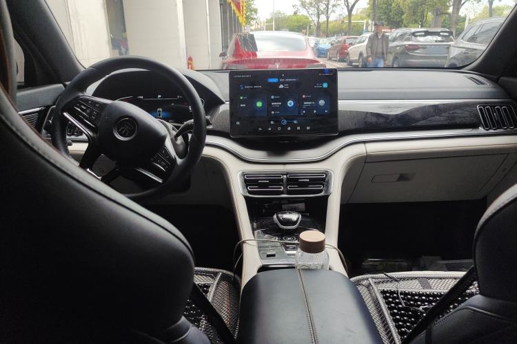 Used BYD Song PLUS New Energy 2021 DM-i 110KM Flagship PLUS Center Console