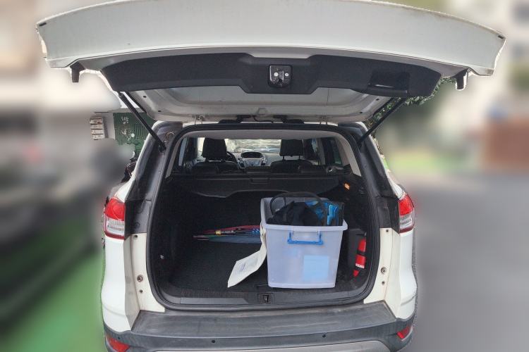 Used Ford Kuga 2013 1.6L GTDi Two-Wheel-Drive Trend Model Trunk