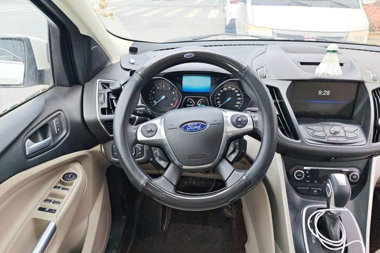 Used Ford Kuga 2013 1.6L GTDi 4x4 Elite Model Steering Wheel