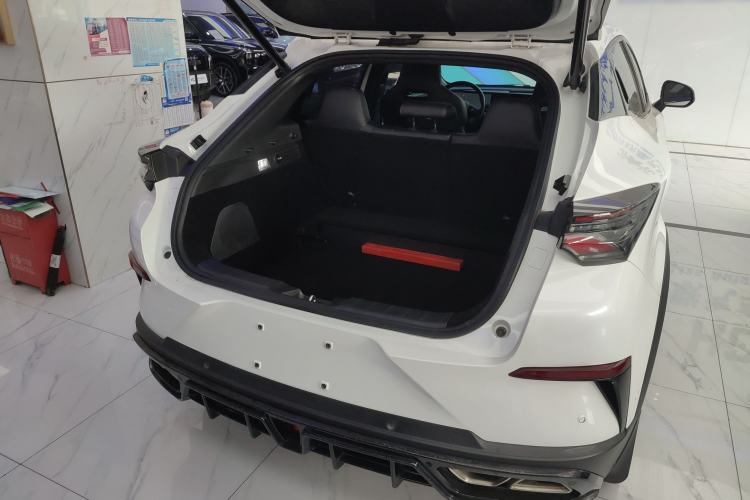 Used CHANGAN UNI-T 2022 1.5T Flagship Edition Trunk