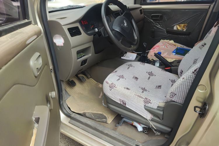 Used Wuling Rongguang V 2016 1.2L Practical Version
