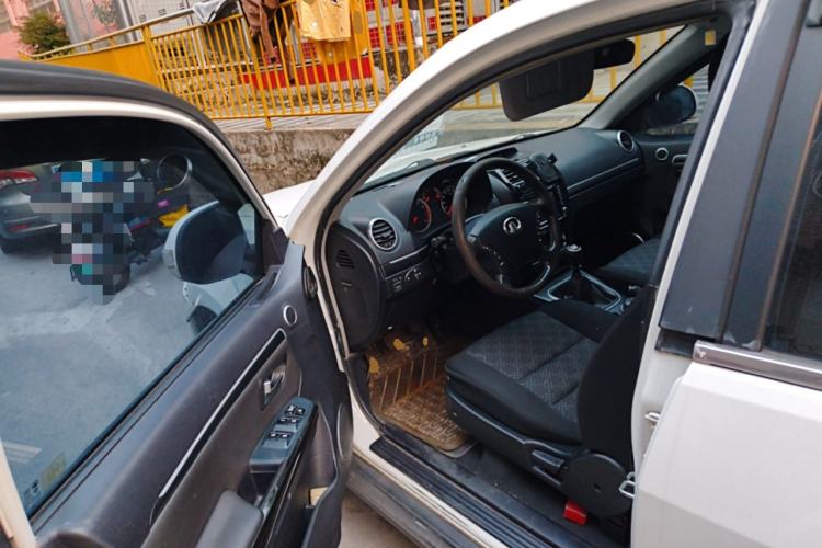 Used Haval H5 Classic 2013 Zhizun Edition 2.0T Manual Two-Wheel Drive Entry-Level Model