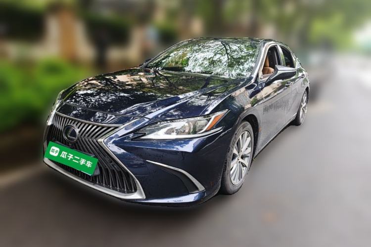 Used Lexus ES 2020 300h Executive Edition