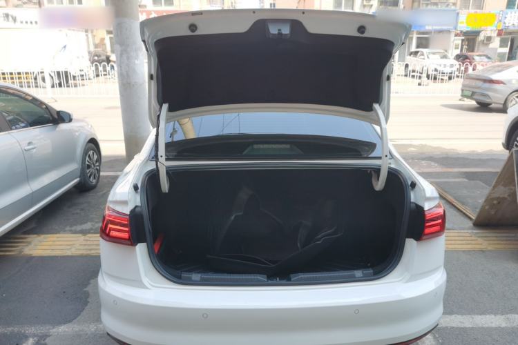 Used Volkswagen Bora 2021 1.5L Automatic Fashionable Smart Connectivity Version Trunk