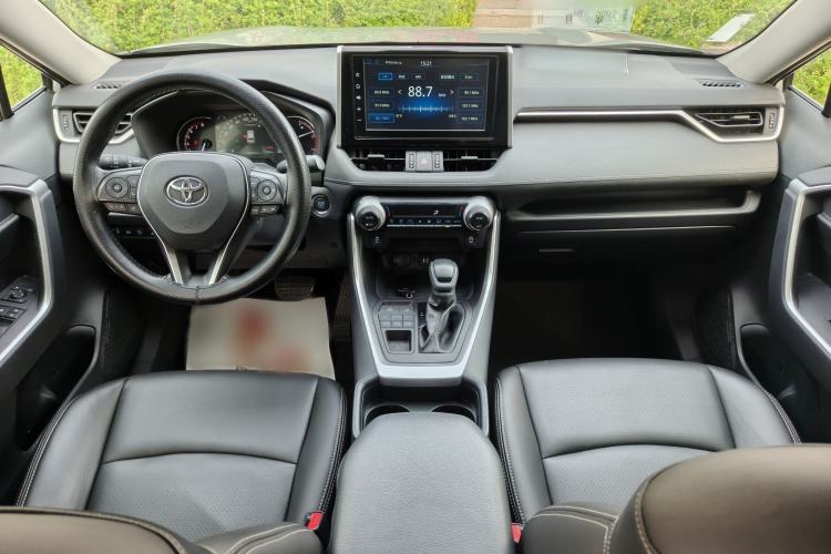 Used Toyota RAV4 2020 2.0L CVT 4x4 Trend Edition Interior 3