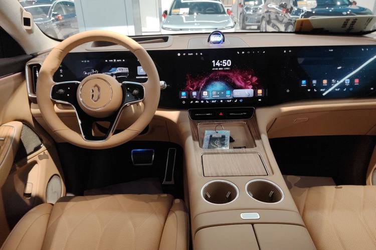 Used Hima AITO M8 2025 Extended-Range Ultra Version 53.4 kWh 6-Seater Edition
