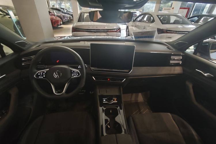 Used Volkswagen Tiguan L 2024 PRO 380TSI Four-Wheel Drive R-Line Smart Edition