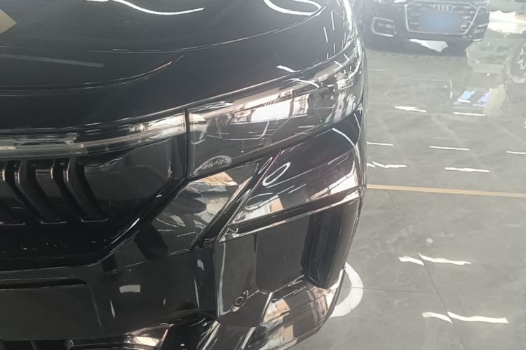 Used VOYAH FREE 2024 Ultra-Long Range Intelligent Driving Version Left Front Headlight