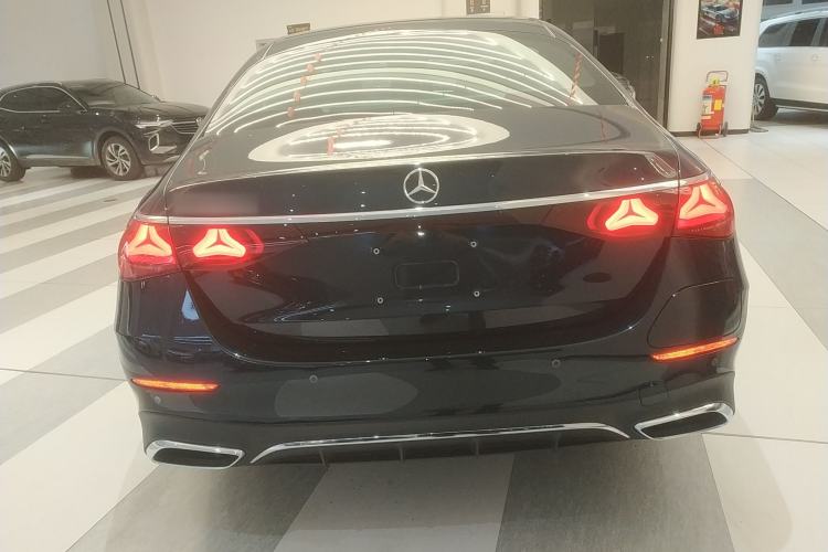 Used Mercedes-Benz E-Class New Energy 2024 E 350 e L Plug-in Hybrid Sports Sedan
