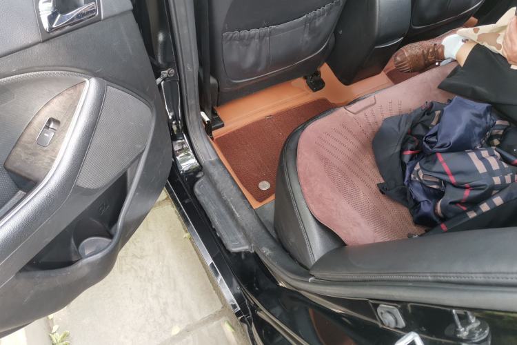 Used Kia K5 2015 2.0L Automatic LUX Left Rear Seat