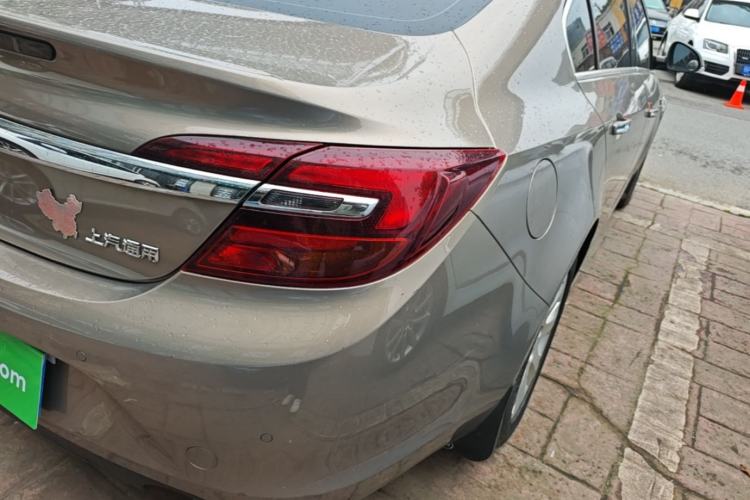 Used Buick Regal 2015 2.0L Elite Fashion Edition Right Rear Taillight