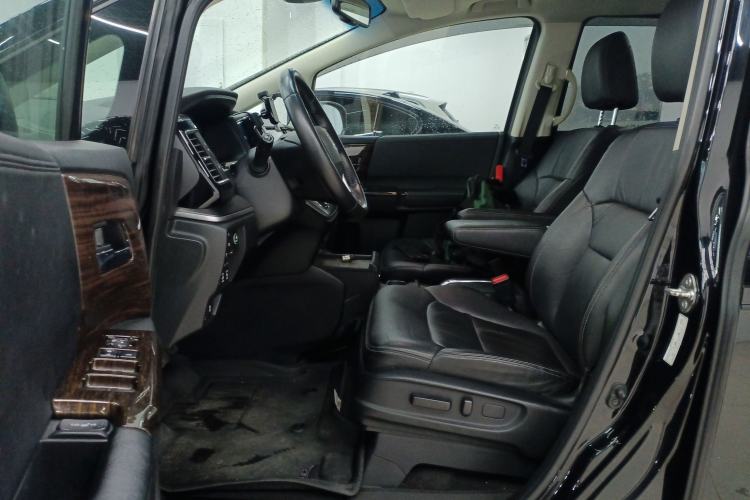 Used Honda Elysion 2016 2.4L Supreme Edition Driver Seat