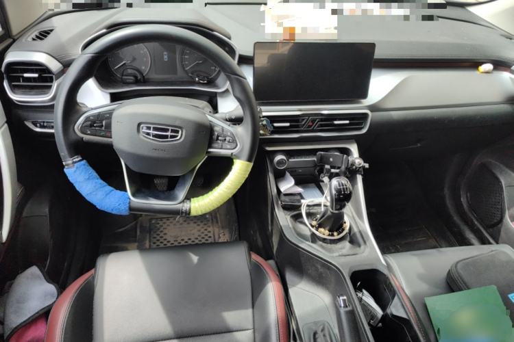 Used Geely Auto Coolray 2021 1.4T Manual Gold Edition Center Console