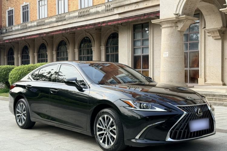 Used Lexus ES 2023 200 Excellence Edition