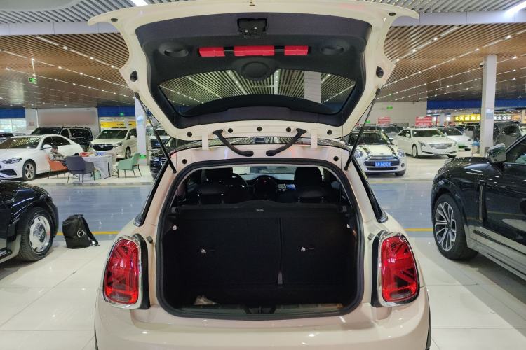 Used MINI MINI 2021 1.5T COOPER Classic Edition