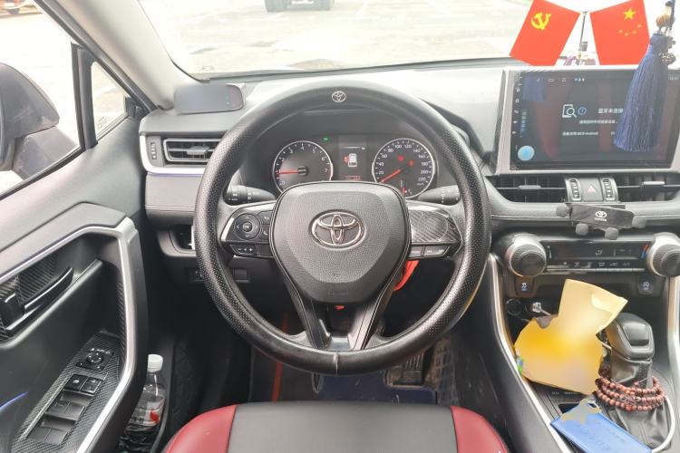 Used Toyota Wildlander 2022 Updated Version 2.0L CVT Two-Wheel Drive Leading Edition
