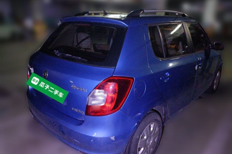 Used Skoda Fabia 2014 1.4L Automatic Crystal Edition Exterior 5