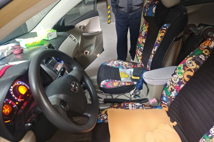 Used Toyota Corolla 2012 Luxurious Edition 1.8L CVT GL-i