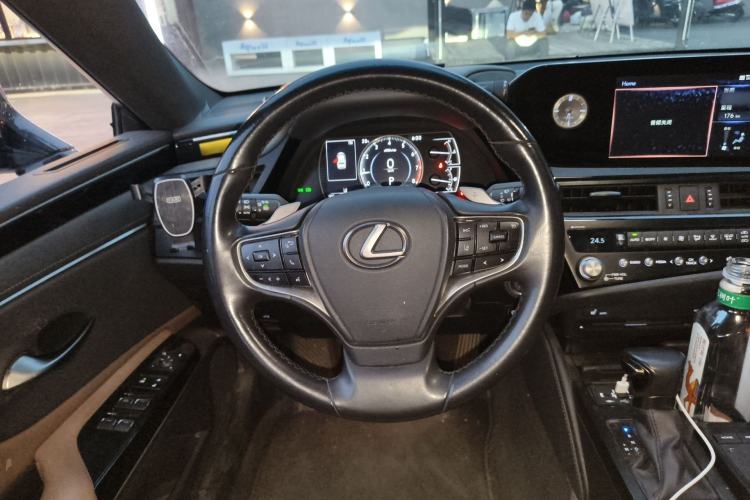 Used Lexus ES 2021 200 Excellence Edition