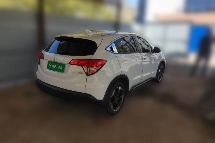 Used Honda Vezel 2016 1.8L CVT Front-Wheel Drive Pioneer Edition Rear Right 45 Deg