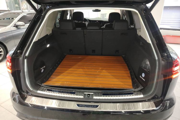 Used Volkswagen Touareg 2020 2.0 TSI RuiShang Edition China VI Standard
