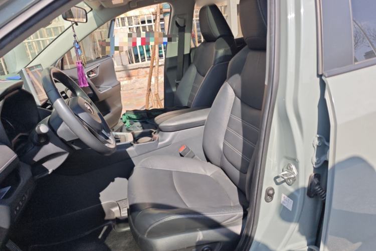 Used Toyota RAV4 2021 2.0L CVT Two-Wheel Drive Fashion PLUS Edition
