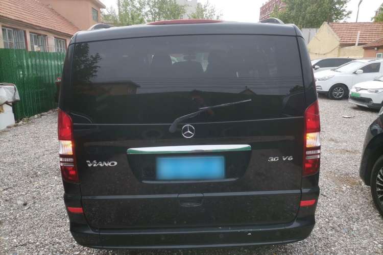 Used Mercedes-Benz Viano 2013 3.0L Comfort Edition