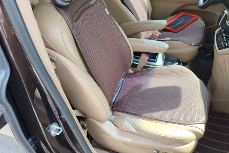 Used Buick GL8 2021 ES Landtrek 653T Smart Luxury Model Right Front Seat