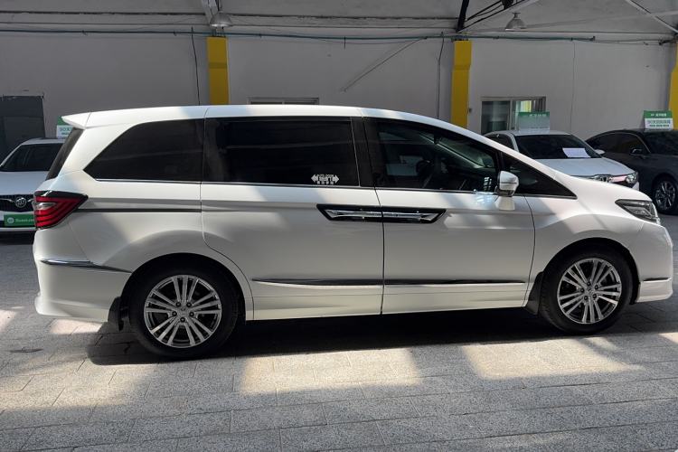 Used Honda Elysion 2016 2.4L Supreme Edition