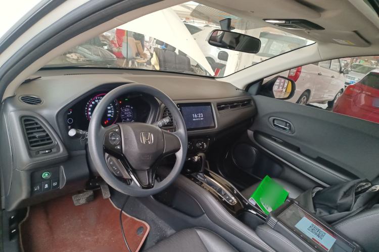 Used Honda Vezel 2020 1.5L CVT Pioneer Edition
