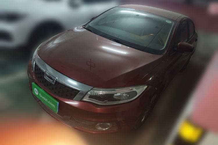 Used Qoros 3 2015 Hatchback 1.6L Automatic ZhiNeng Model
