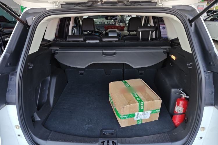 Used Ford Kuga 2017 EcoBoost 180 Two-Wheel-Drive Platinum Edition