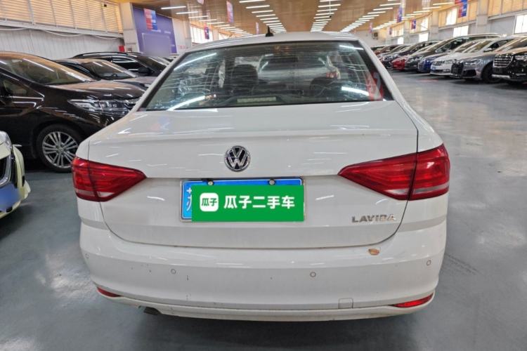 Used Volkswagen Lavida 2017 1.6L Manual Fashion Edition