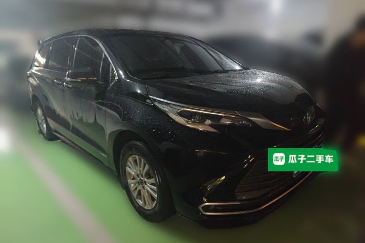 Used Toyota SIENNA 2021 2.5L Hybrid Premium Edition