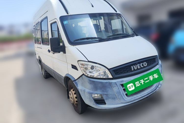 Used Iveco Power Daily 2017 2.5T Deluxe A37 High-Roof 6-7 Seater Bus 47Z5