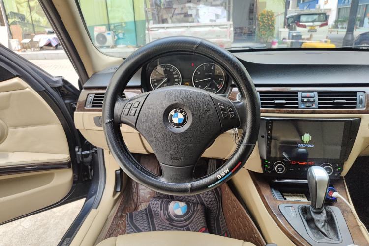 Used BMW 3 Series 2011 320i Sport Edition Steering Wheel