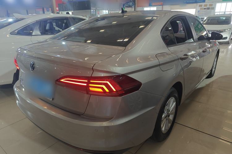 Used Volkswagen Bora 2021 1.5L Automatic Fashionable Smart Connectivity Version
