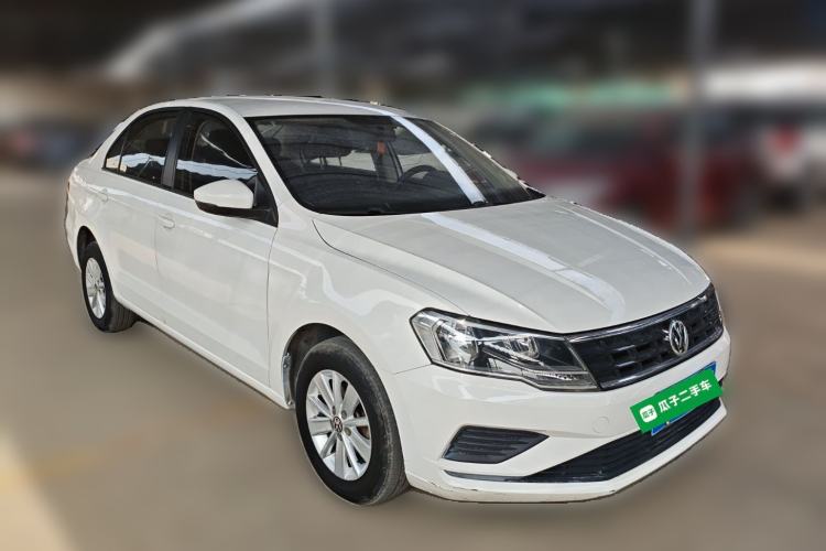 Used Volkswagen Jetta 2017 1.5L Automatic Fashion Model Front Right 45 Deg