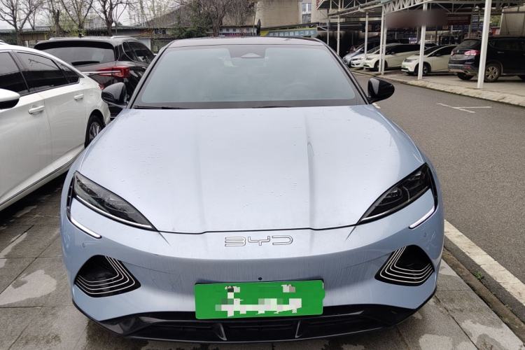 Used BYD Seal 2022 550 km Standard Range Rear-Wheel Drive Prestige Version
